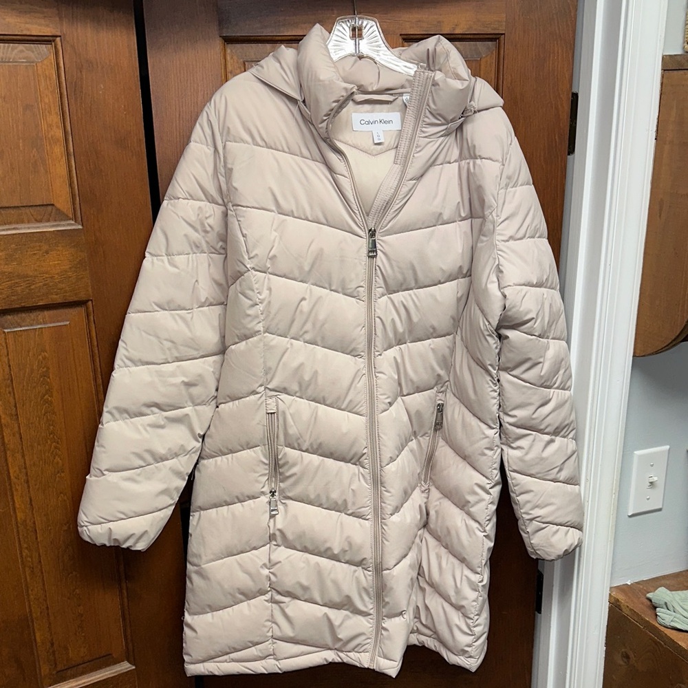 Calvin Klein Women's light pink/Beige Puffer Coat